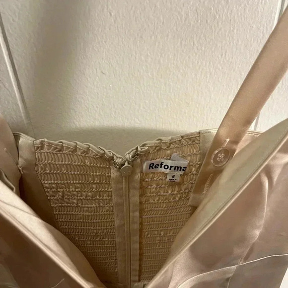 NWT Reformation Hollyhock Satin Dress Champagne - Picture 5 of 7